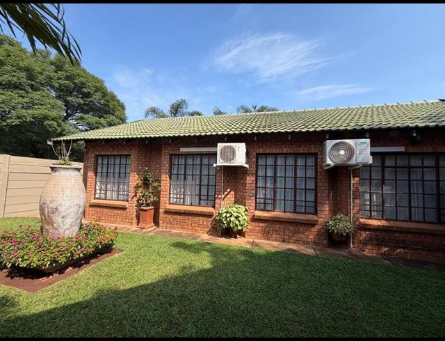 3 BEDROOM TOWNHOUSE FOR SALE IN MOKOPANE CENTRAL